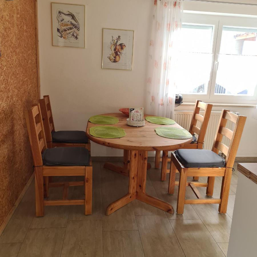 Marienstrasse Apartamento Neukirchen vorm Wald Exterior foto